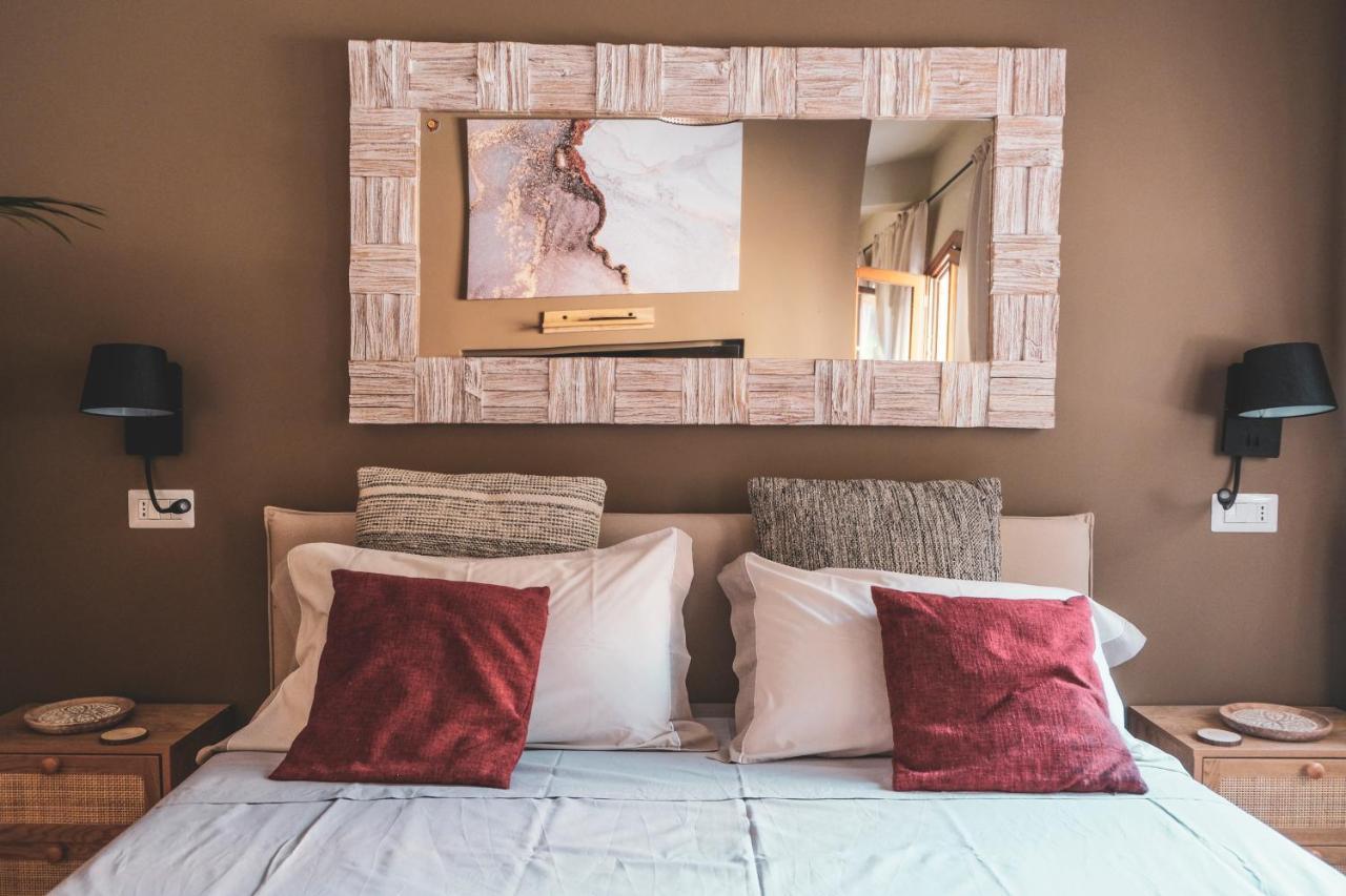 Suite Yenne 2 Cagliari Bagian luar foto