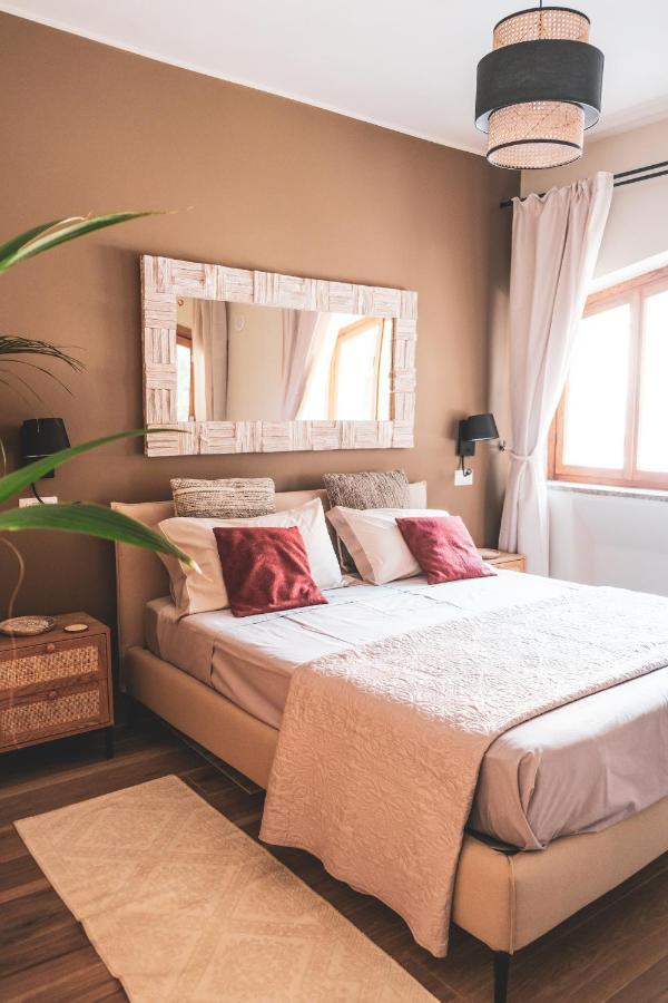 Suite Yenne 2 Cagliari Bagian luar foto